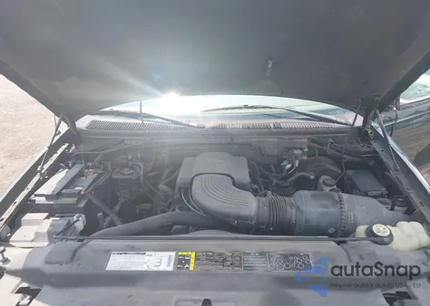 2002 Ford F150 из США, поврежденный, VIN 1FTRX18W02KA29930